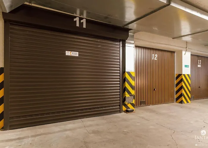 Port Towarowa 17 Z Garażem By Jantar