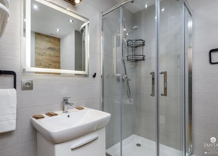 Apartament Port Towarowa 17 Z Garażem By Jantar Kołobrzeg