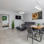 Port Towarowa 17 Z Garazem By Jantar Apartment *